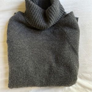 J CREW Charcoal Wool Turtleneck XS